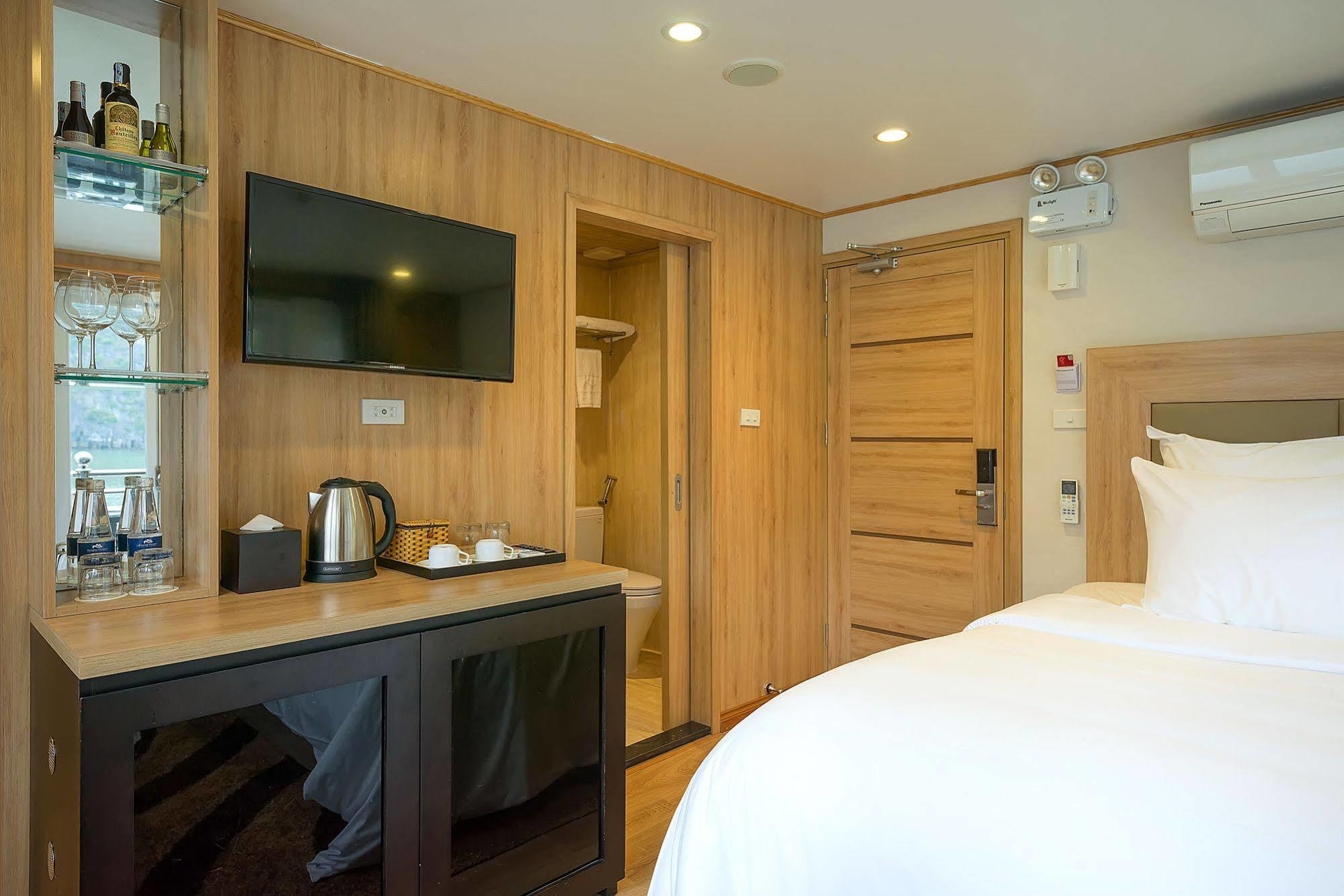 La Vela Premium Cruise - Managed By Paradise Cruises Ha Long Eksteriør bilde