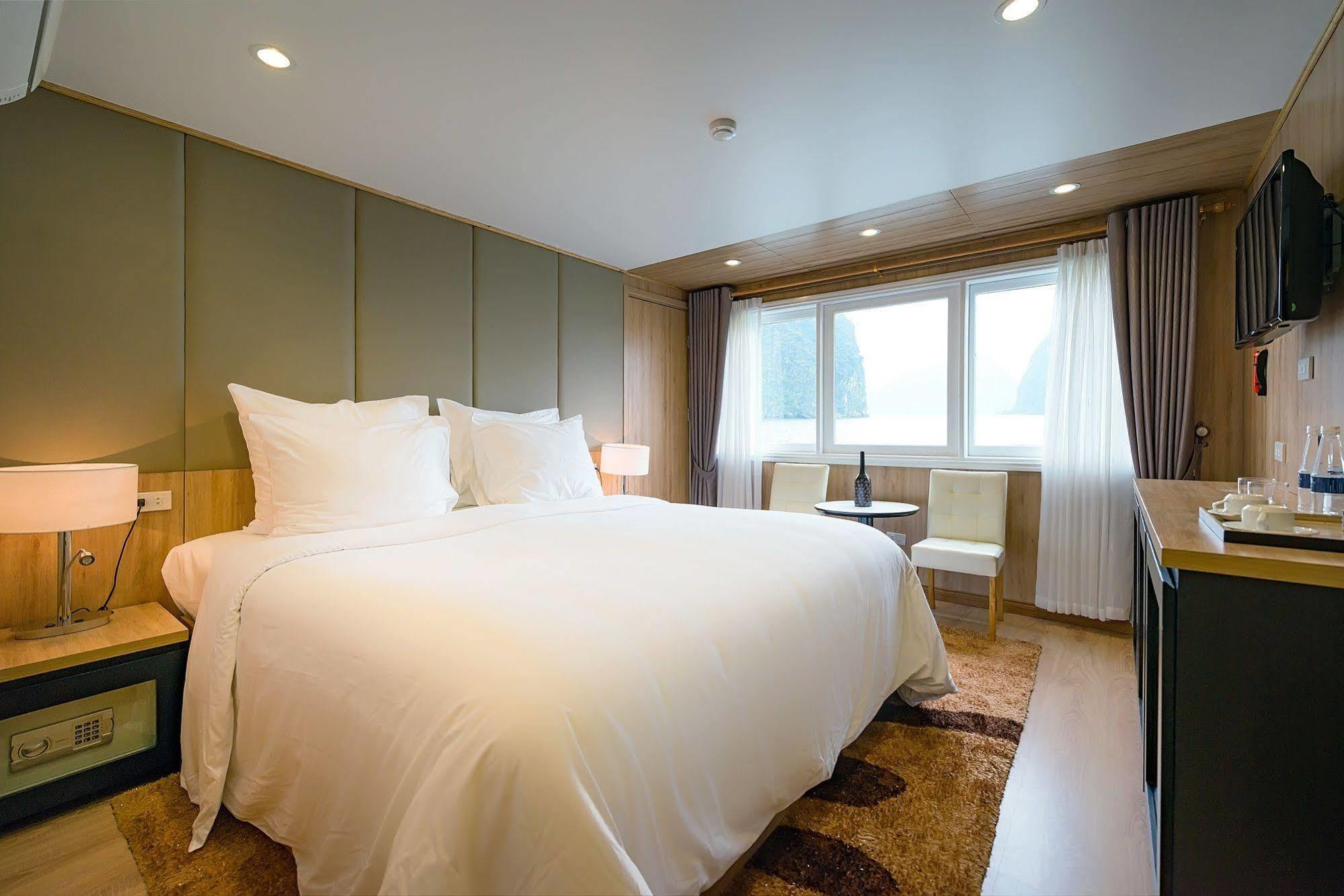 La Vela Premium Cruise - Managed By Paradise Cruises Ha Long Eksteriør bilde