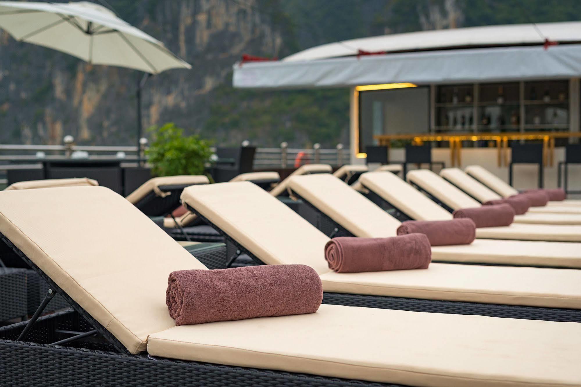 La Vela Premium Cruise - Managed By Paradise Cruises Ha Long Eksteriør bilde